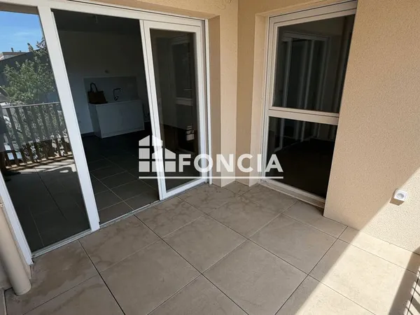Appartement Location Arles 2p 49m² 643€