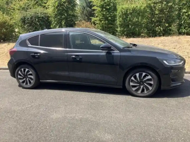 Ford Focus 1.5 ecoblue 115ch titanium x business bva8 — photo 4