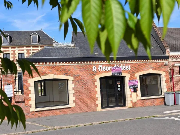 Local commercial 130 m²