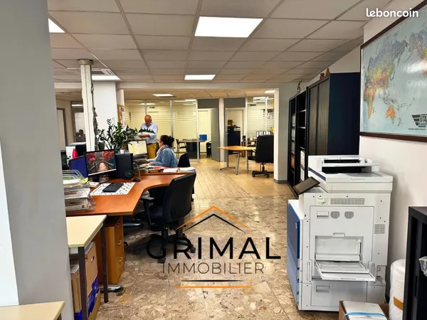 Local commercial 208 m² Marseille 14ème
