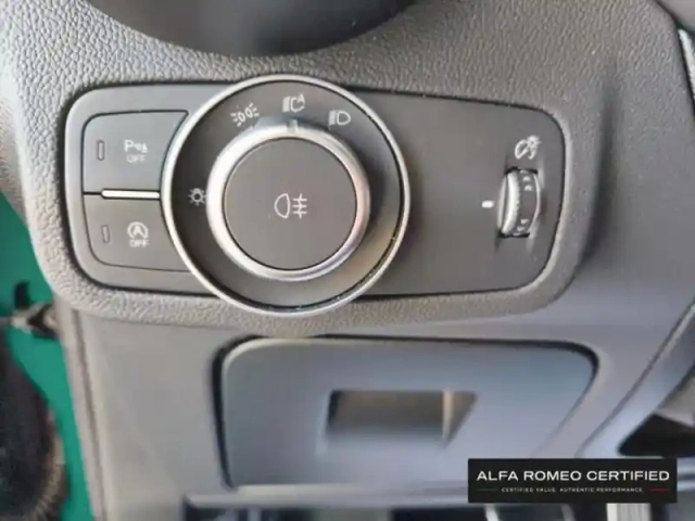 Alfa Romeo Stelvio 2.2 diesel 210ch veloce q4 at8 — photo 15