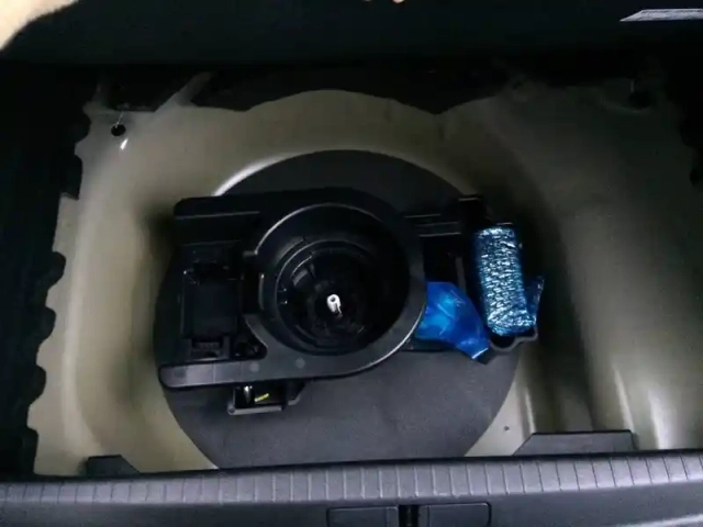 Peugeot 208 100 s&amp;s bvm6 — photo 8