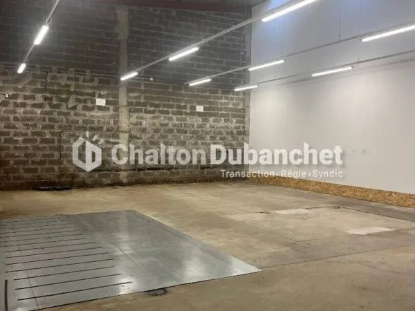 Local commercial 360 m²