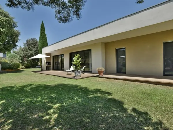Superbe villa contemporaine d'env. 151m2 sur terrain de 2215