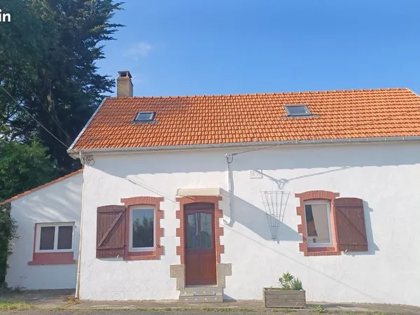 Maison de charme ancienne avec jardin clos arboré
