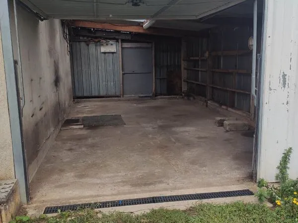 Location garage/box de stockage