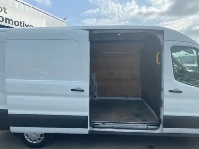 Ford Transit fourgon fg t310 l3h2 2.0 ecoblue 130ch trend business — photo 9
