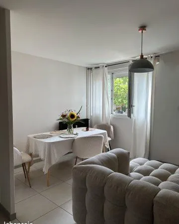 T2 45 m² Clermont-Ferrand lumineux CHU Estaing / Michelin Carmes (eau et chauffage inclus)