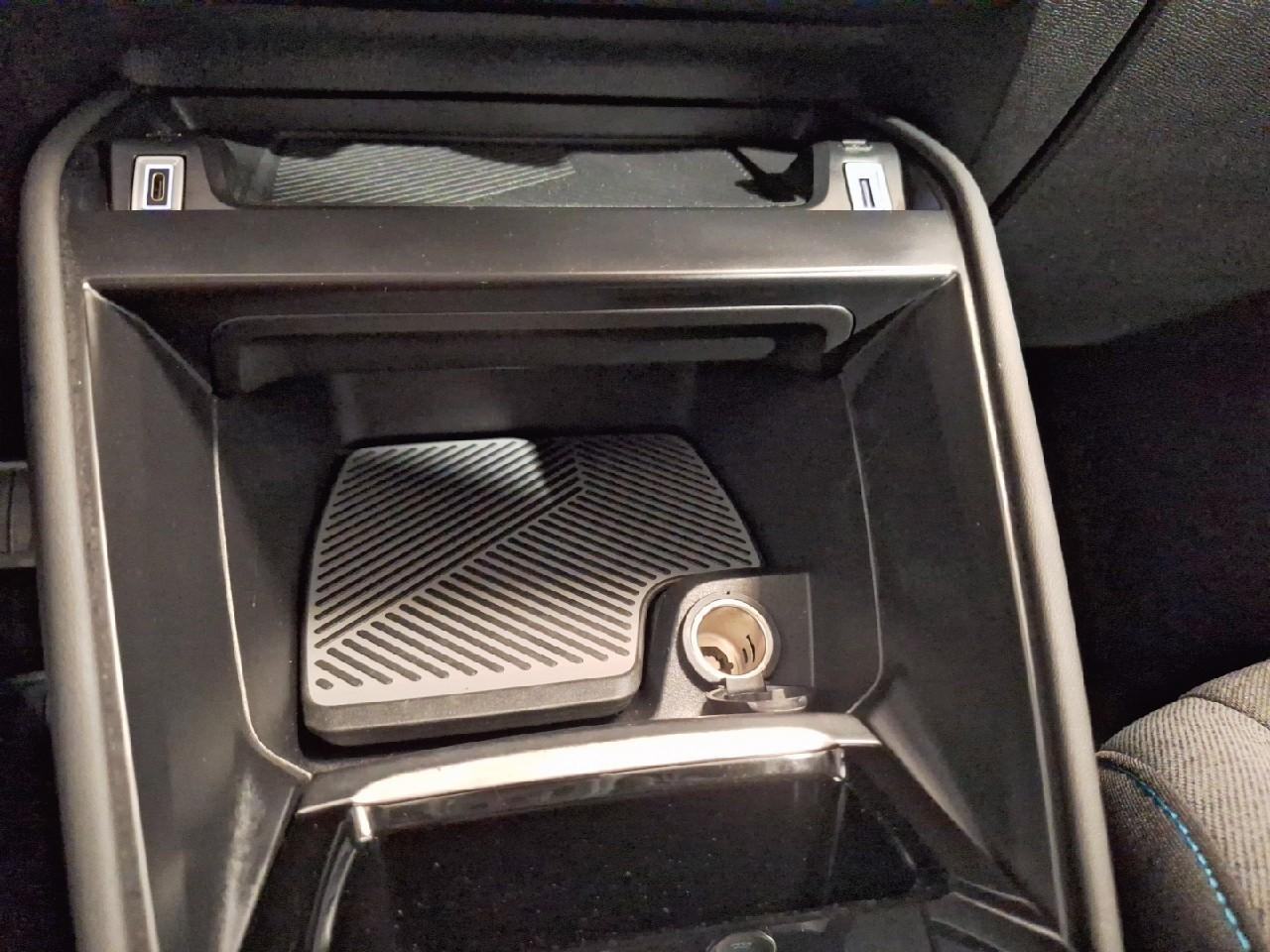 Citroën C4 puretech 130ch s&s shine eat8 — photo 15