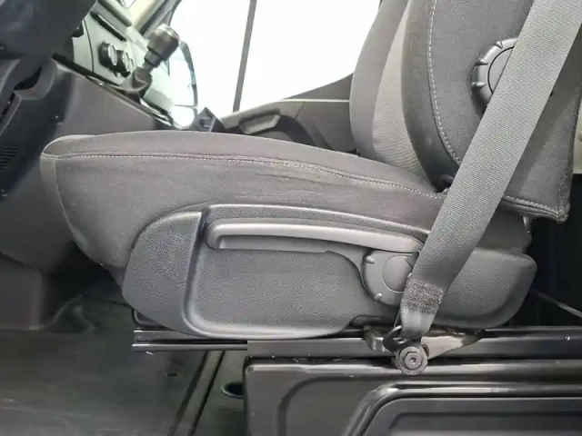 Renault Master fgn trac f3300 l1h2 dci 135 — photo 25
