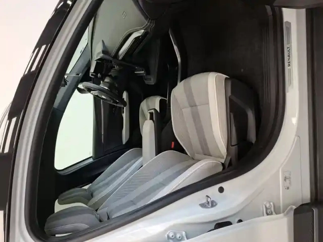 Renault Scenic e-tech electrique 220 ch grande autonomie — photo 15
