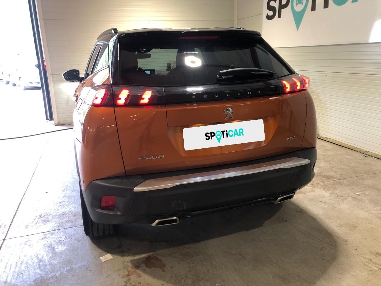 Peugeot 2008 puretech 130 s&s eat8 gt pack — photo 5