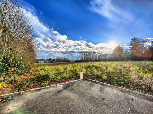 Terrain 554 m²