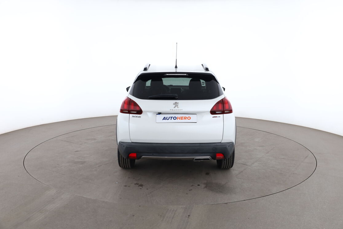 Peugeot 2008 1.2 PureTech GT Line — photo 4