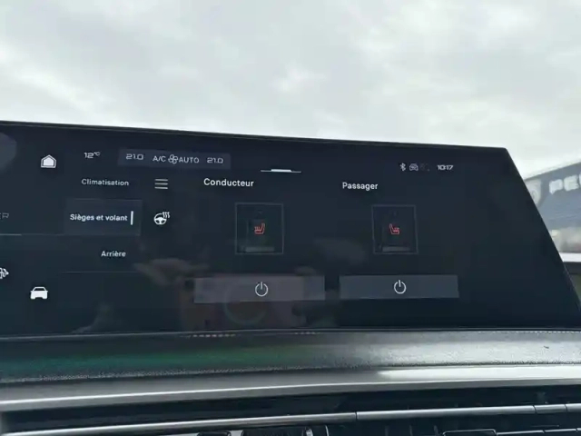 Peugeot 5008 hybrid 145 e-dcs6 — photo 29