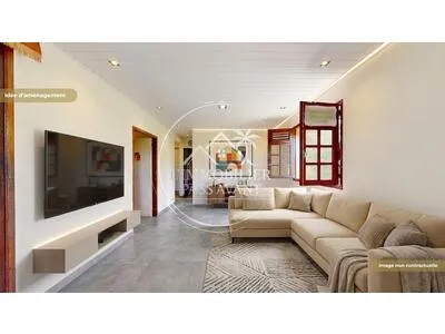 Maison de 3 niveaux à vendre (à rénover)