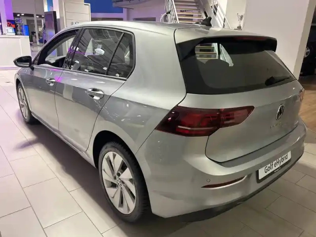 Volkswagen Golf 1.5 ehybrid 204 dsg6 — photo 5