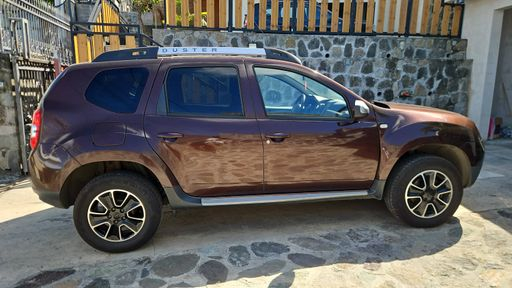 Dacia Duster 1.5 Blue dCi 115 - Black Touch – 2017 – 109198 km – Diesel – Boîte Manuelle — photo 11