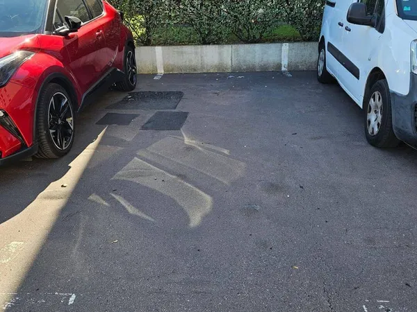 Parking 12 m²