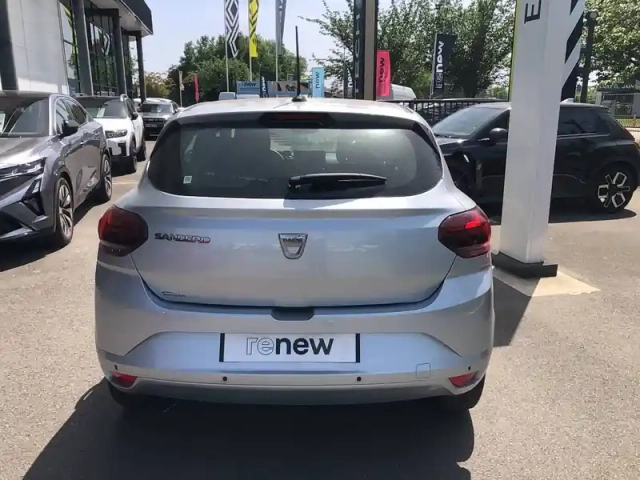 Dacia Sandero sce 65 — photo 15