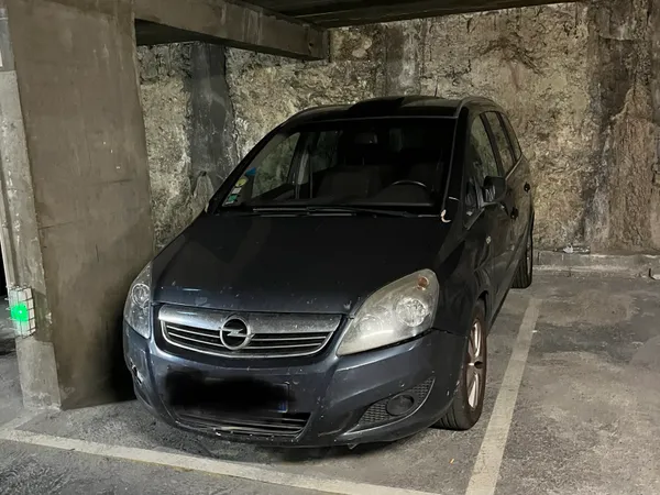 Location Parking Paris Louis Blanc