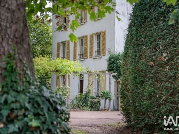 Maison 12 pièces 279 m²