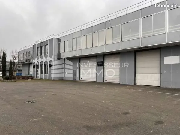 Local d'activité 1 571 m²