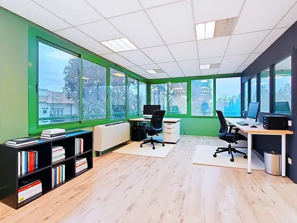 Bureau 120 m²