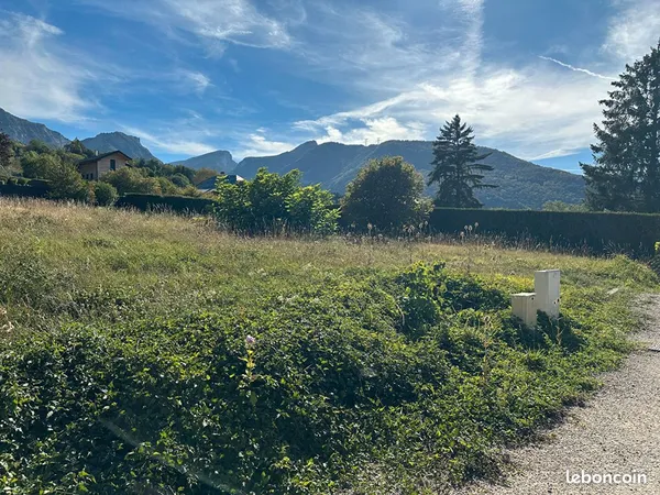 Terrain 1457 m² MONTAGNOLE