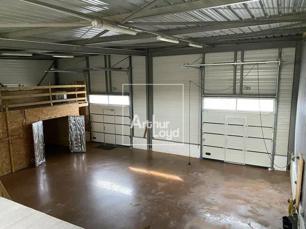 Local d'activité 225 m²
