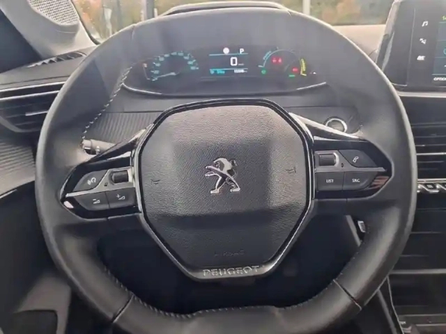 Peugeot 208 electrique 50 kwh 136ch — photo 29