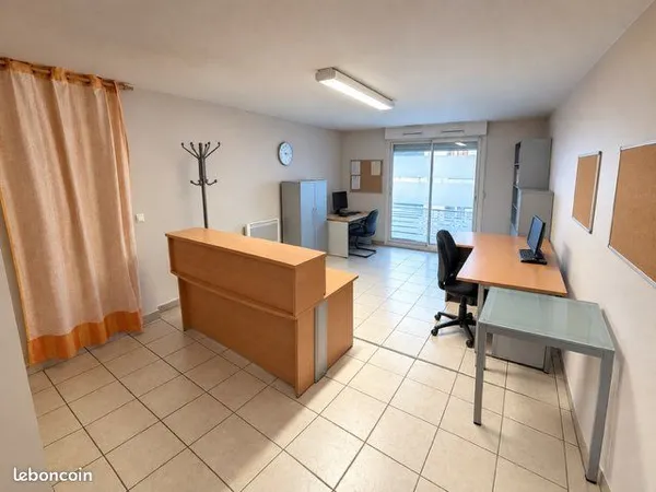 Bureaux 96 m²
