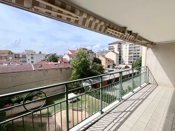 Appartement 4 pièces 82 m²