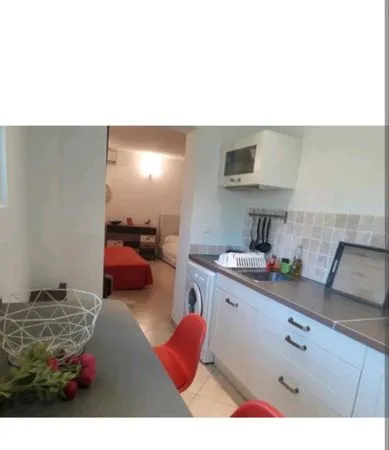 Loue joli studio tout équipé