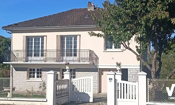 Pavillon 4 pièces sur sous-sol complet