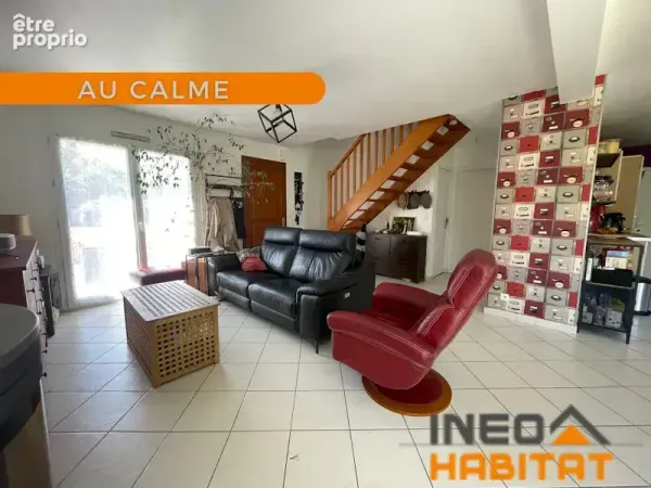Maison La Chapelle Chaussee 6 pièce(s) 126 m2