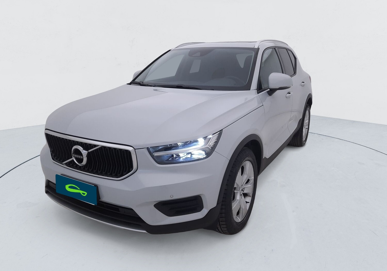 Volvo XC40 — photo 8