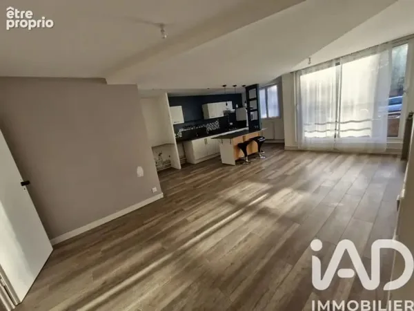 Appartement 4 pièces 81 m²