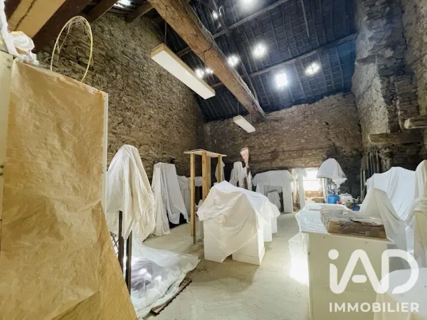 Maison 4 pièces 215 m²