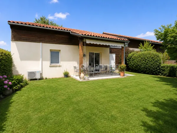 Agréable maison 3 chambres avec jardin à Eymet