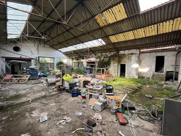 Garage 400 m²