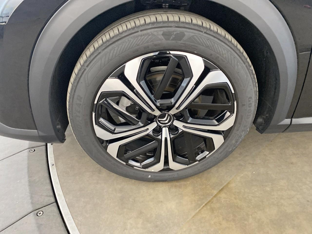 Citroën C5 X hybride 136 e-dcs6 plus — photo 11