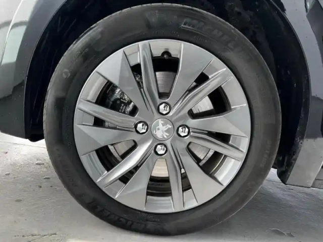 Peugeot 208 e- 136ch style — photo 5