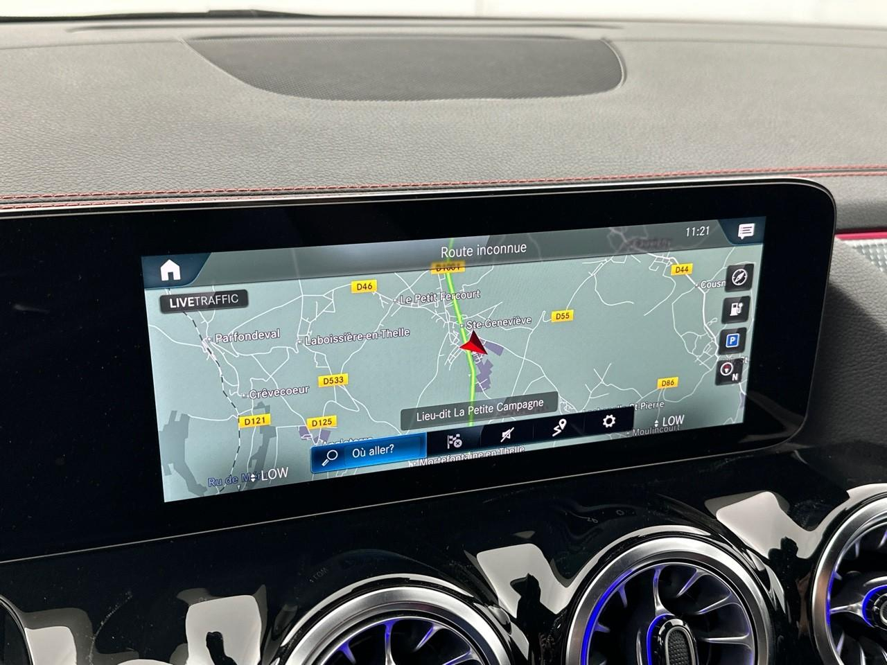 Mercedes Eqa 250+ amg line — photo 10
