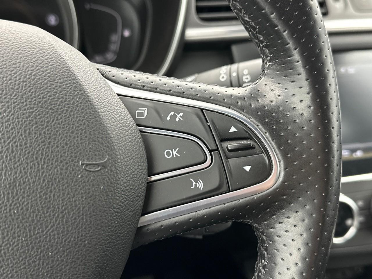Renault Kadjar tce 140 fap edc black edition — photo 20