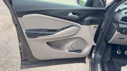 Opel Grandland X 1.2 Turbo 130 - Innovation – 2018 – 118333 km – Essence – Boîte Manuelle — photo 40