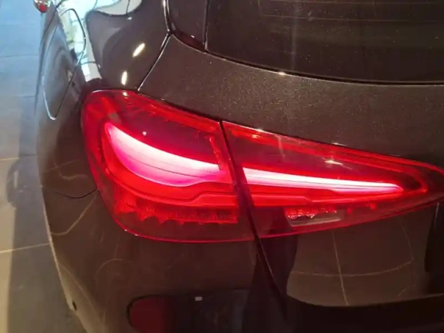 Mercedes Classe A 200 d amg line — photo 15