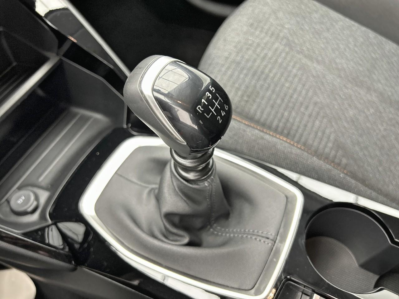 Peugeot 208 100 s&s bvm6 business — photo 17