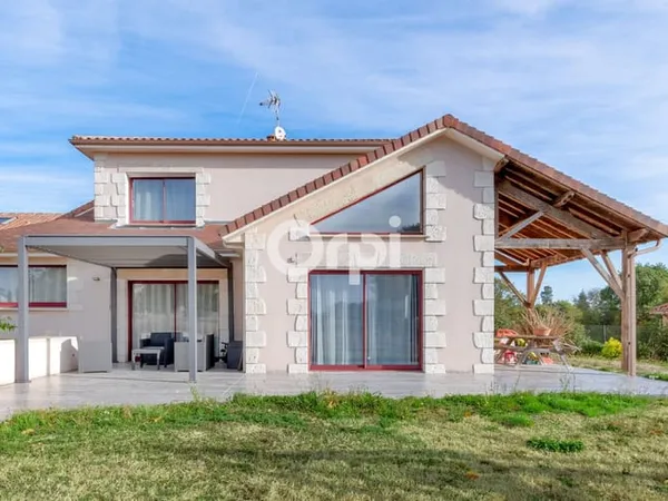 Maison 6 pièces 220 m²