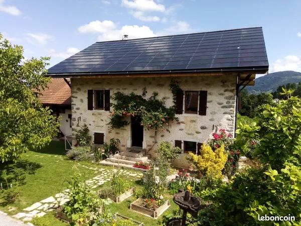 Ensemble maison et gites